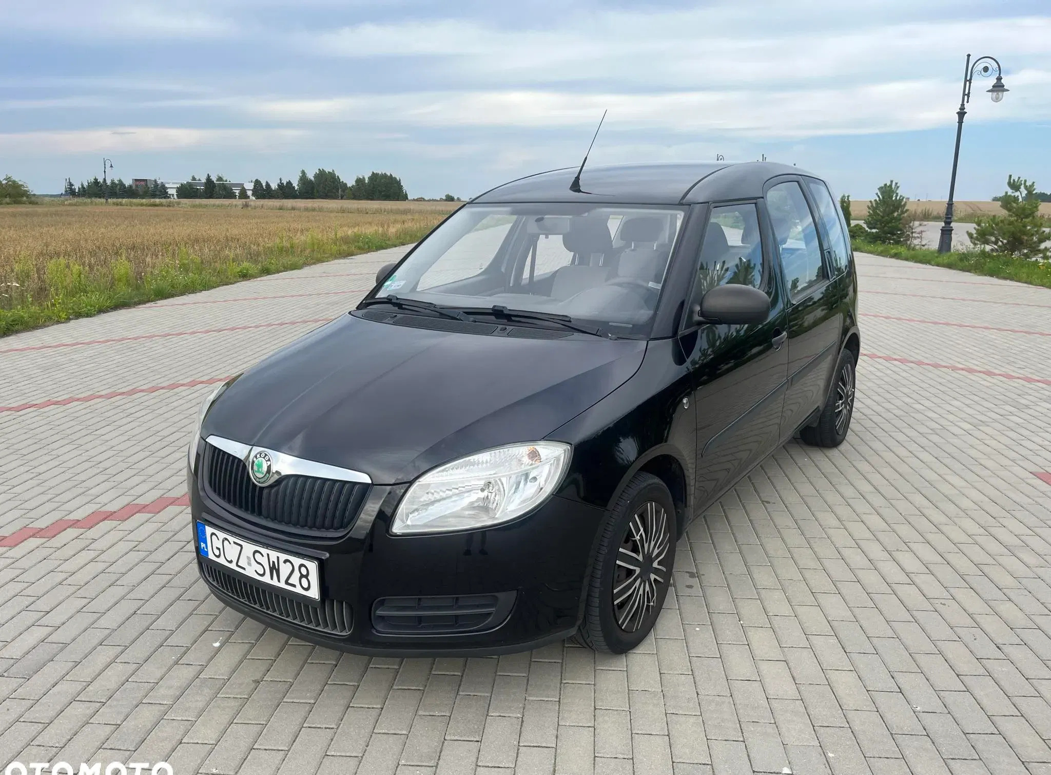 pomorskie Skoda Roomster cena 13499 przebieg: 201000, rok produkcji 2009 z Człuchów